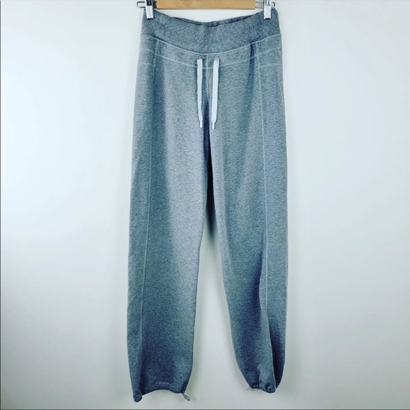 lululemon athletica Pants - LULULEMON Ladies Gray Sweatpants